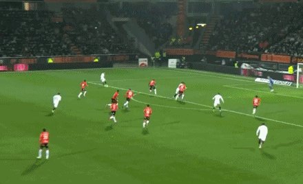 1640210107324097409.gif