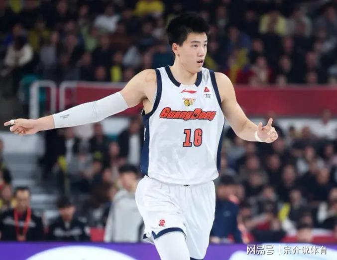 b体育-高兴早了,广东队大胜吉林队却收两个坏消息,杜峰爱徒再次受伤